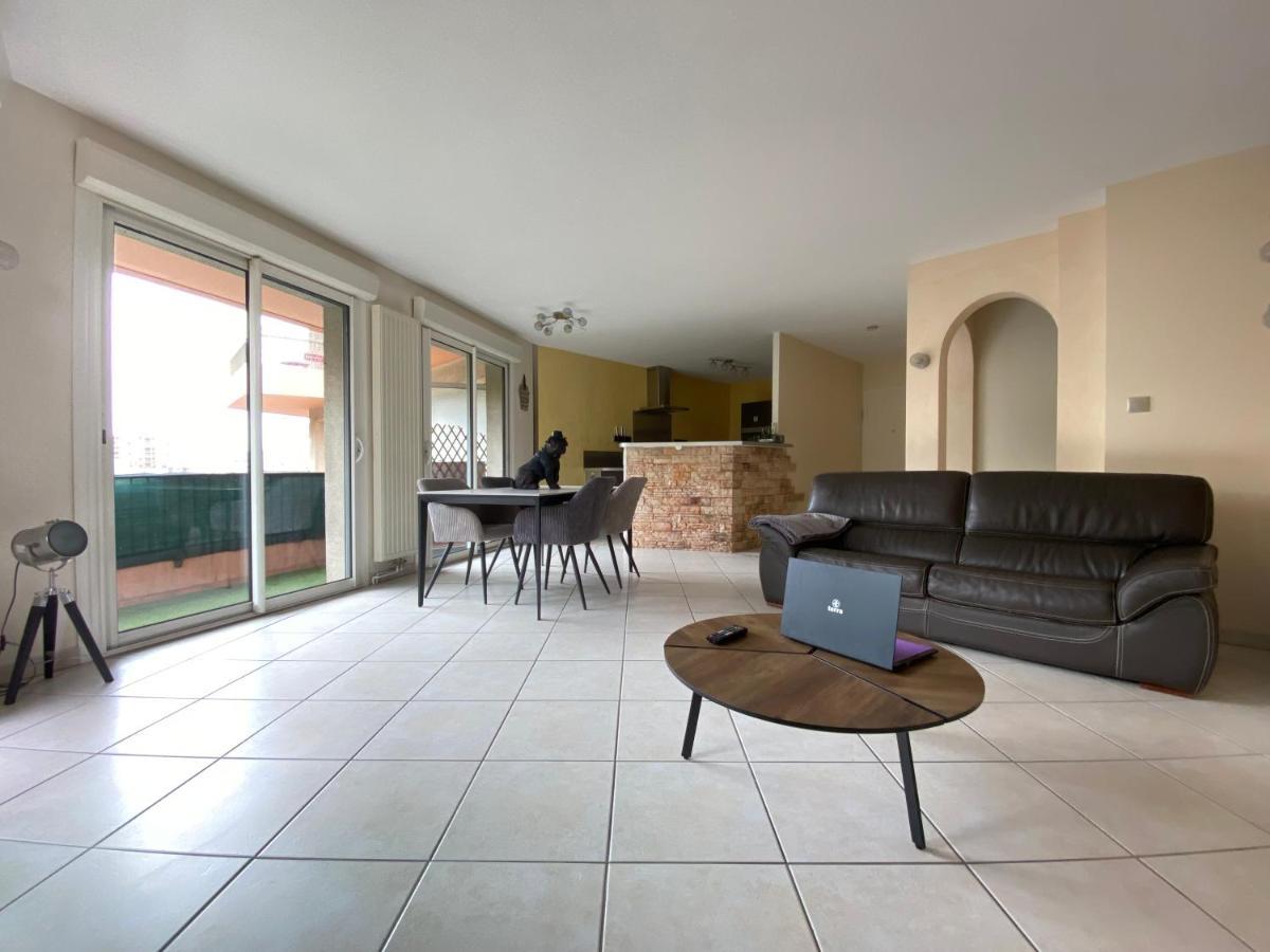 Decouvrez Le Charme Au Coeur De Gap Apartment Exterior photo