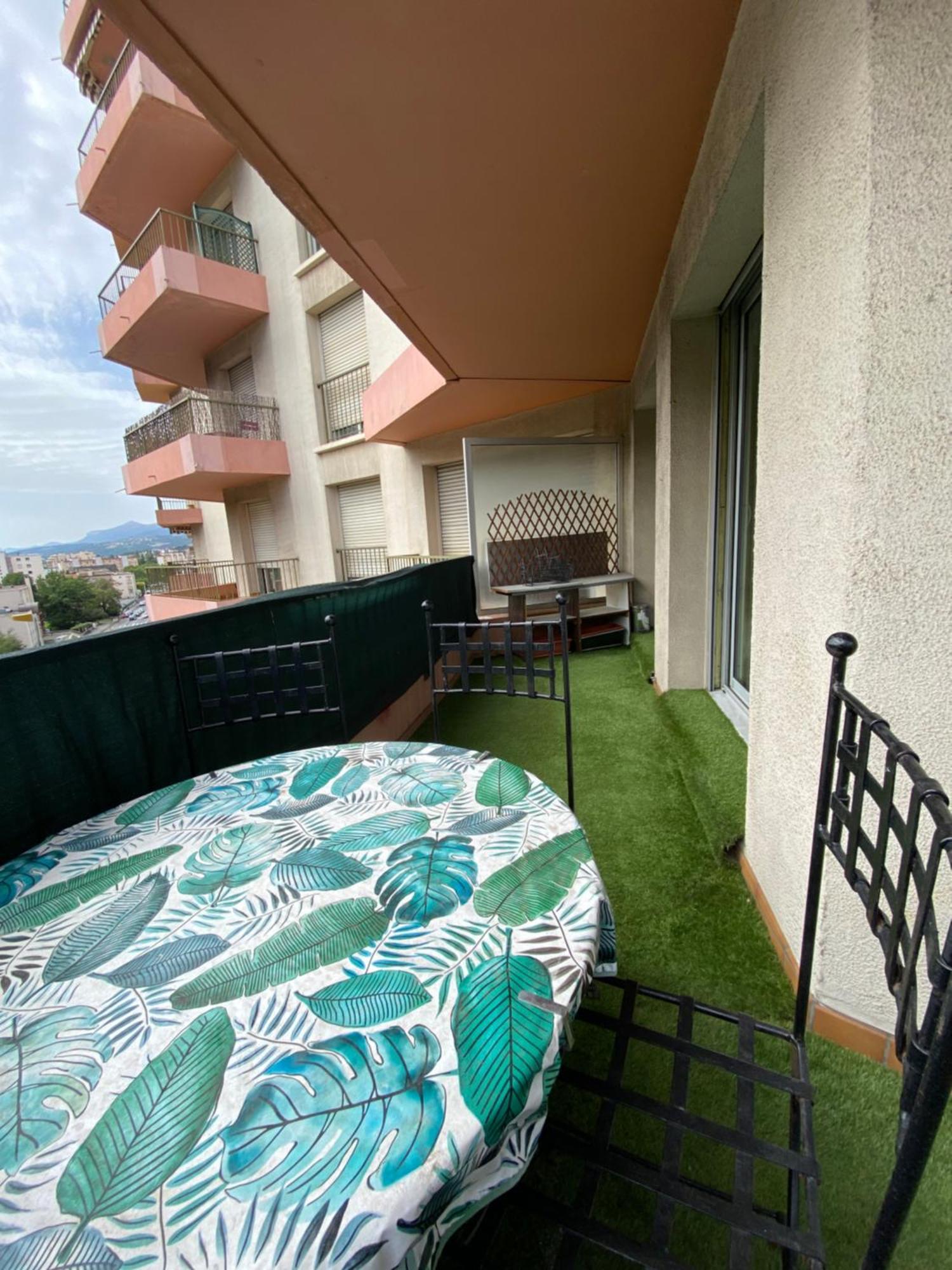 Decouvrez Le Charme Au Coeur De Gap Apartment Exterior photo